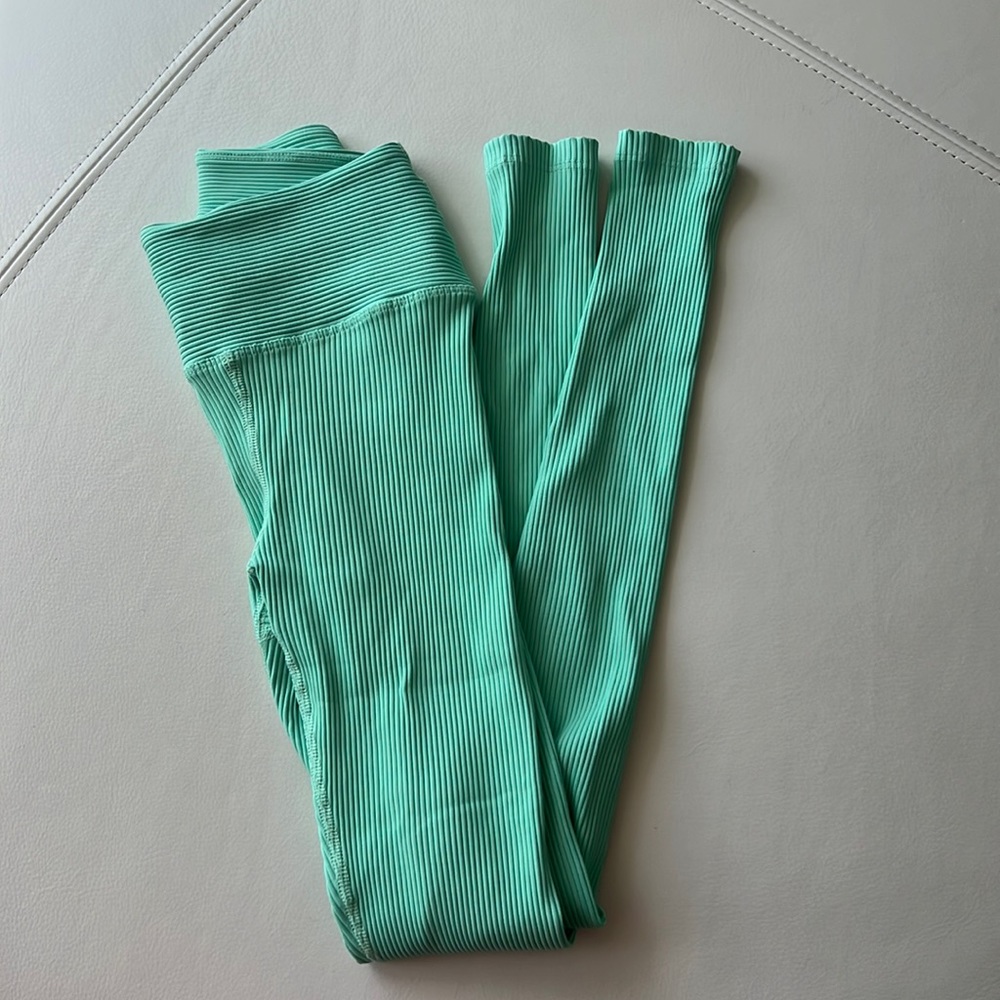 Year of ours mint green legging - XS